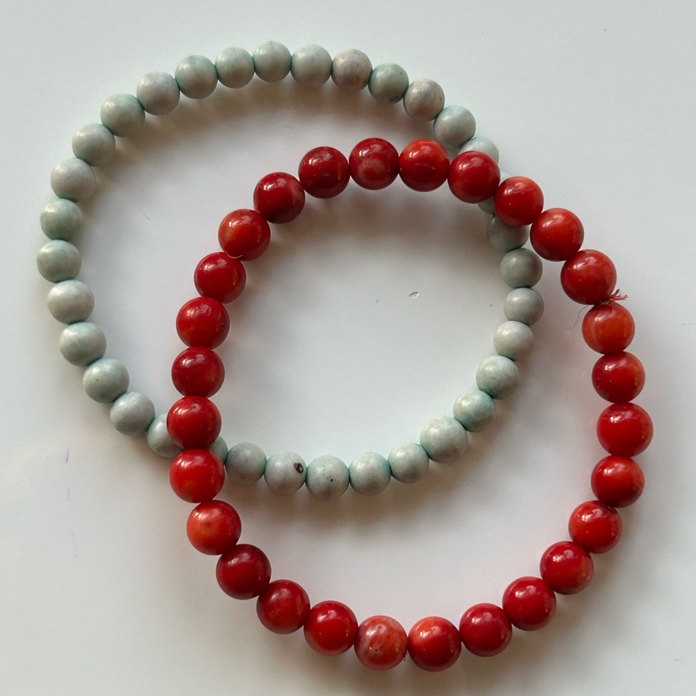 Elegant Red and Green Crystal Beaded Bracelet Set